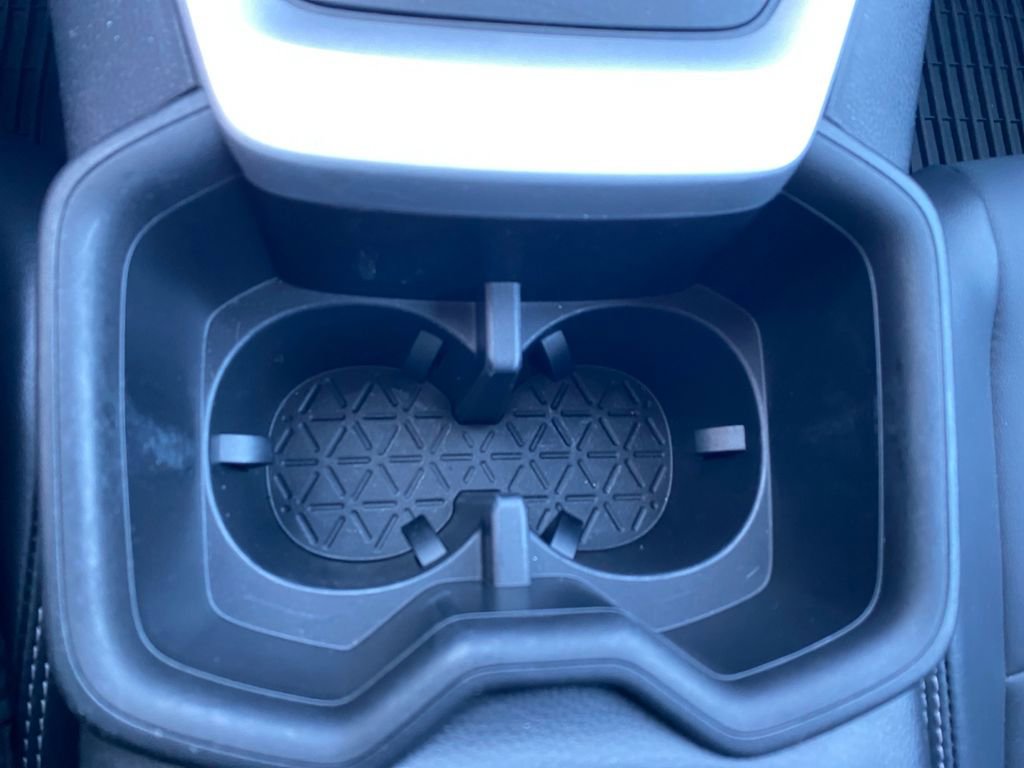 Used 2023 Toyota RAV4 XLE Premium image 22