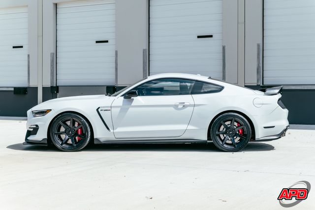 Used 2017 Ford Mustang Shelby GT350R w/ GT350R Equipment Group 920A RWD image 44