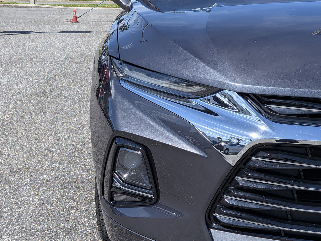 Certified 2022 Chevrolet Blazer Premier w/ LPO, Black Grille Bar Package FWD image 9