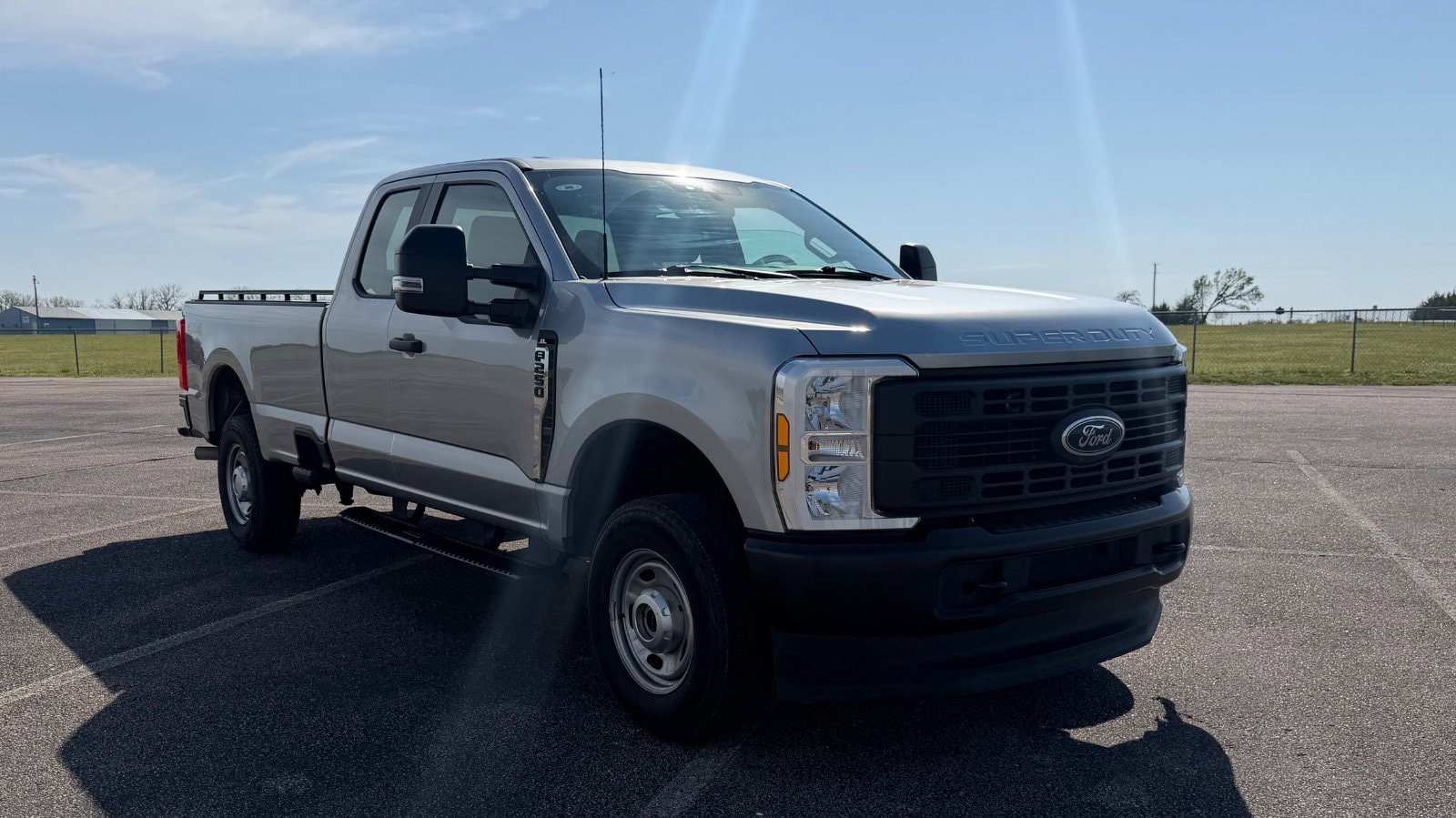 Used 2024 Ford F250 XL AWD/4WD image 1