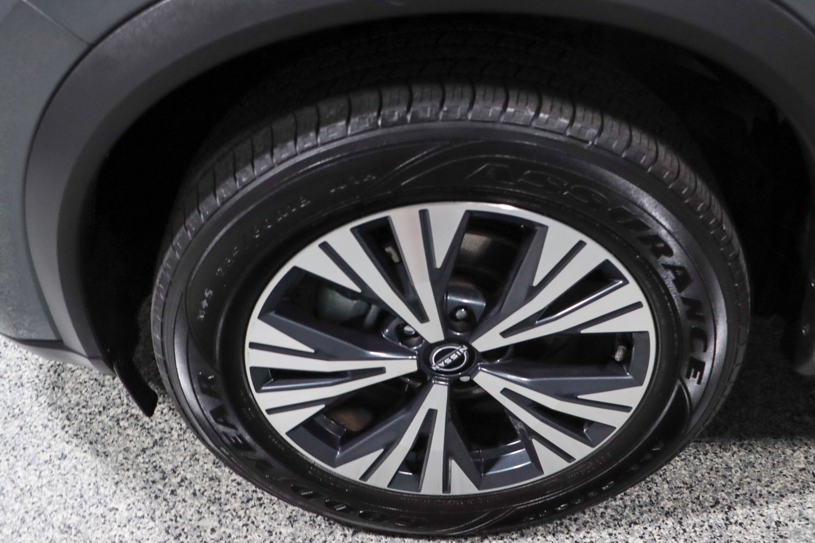 Used 2022 Nissan Rogue SV FWD image 11