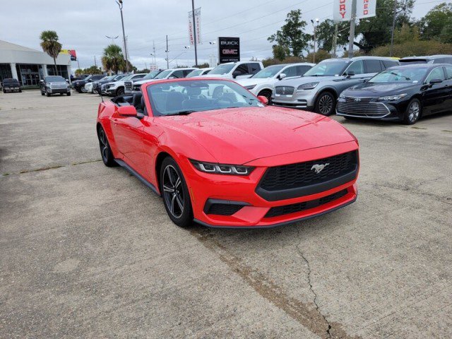 Used 2024 Ford Mustang Convertible image 27