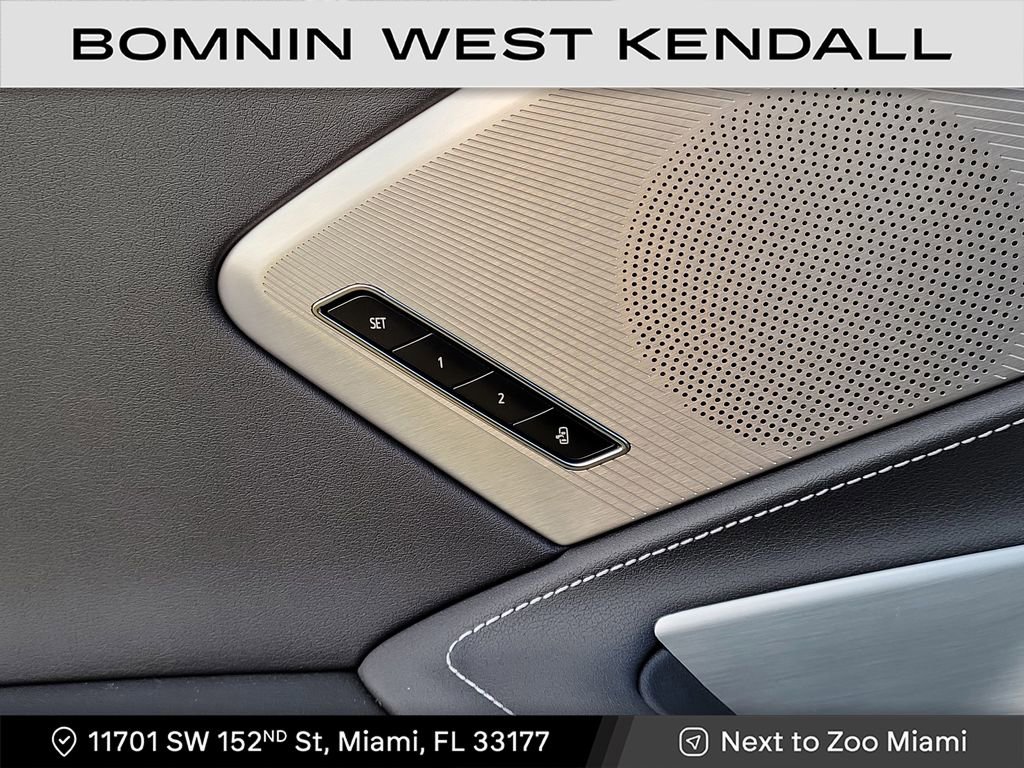 Used 2025 Chevrolet Corvette Z06 image 27