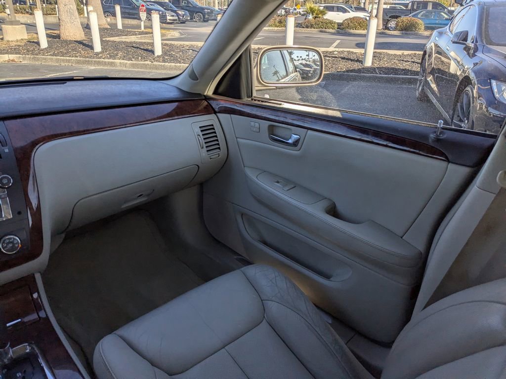 Used 2007 Cadillac DTS Luxury I image 16