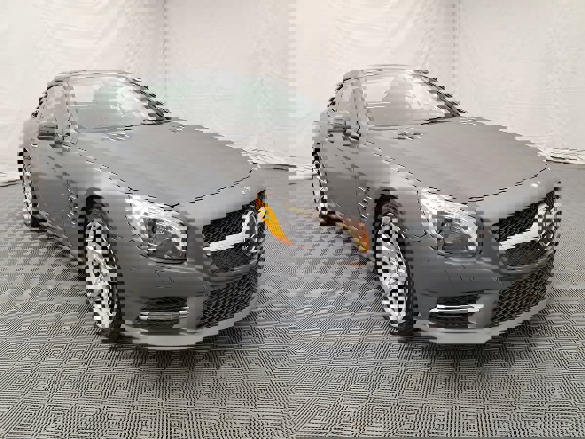Used 2016 Mercedes-Benz SL 550 image 8