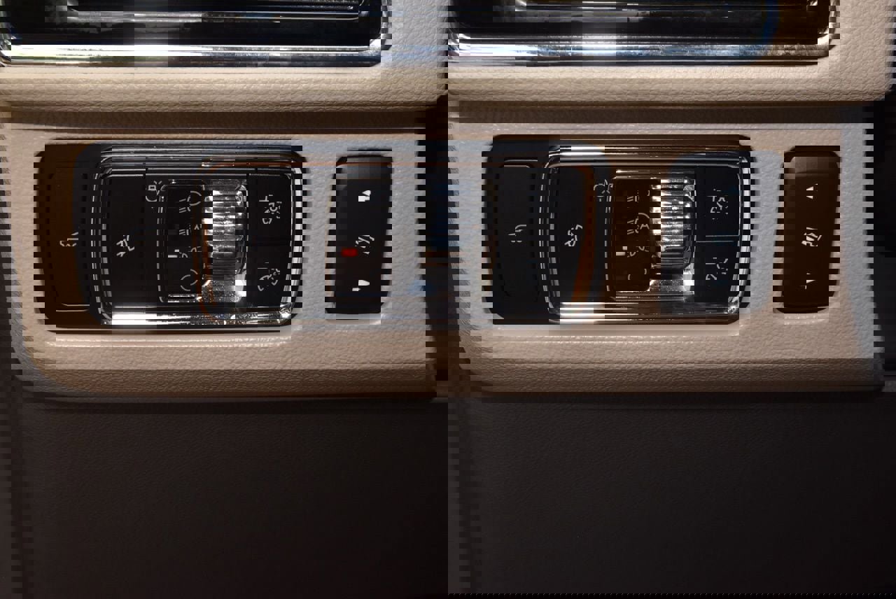 Used 2024 Lincoln Navigator Reserve image 32