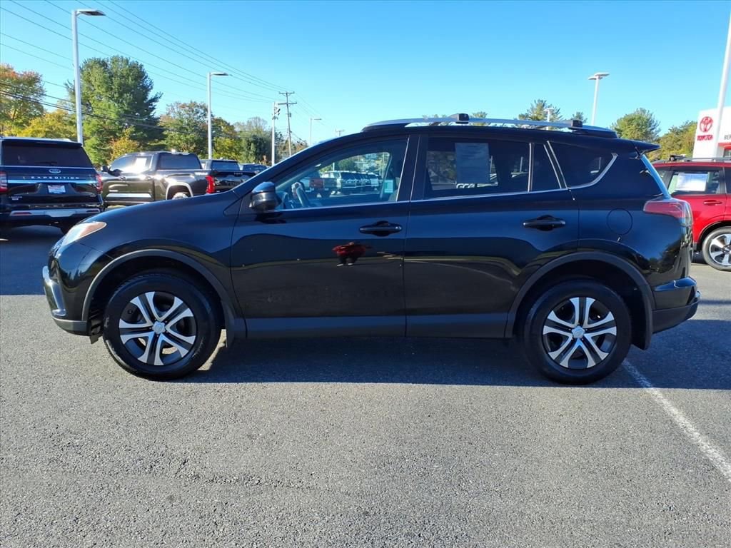 Used 2016 Toyota RAV4 LE image 13