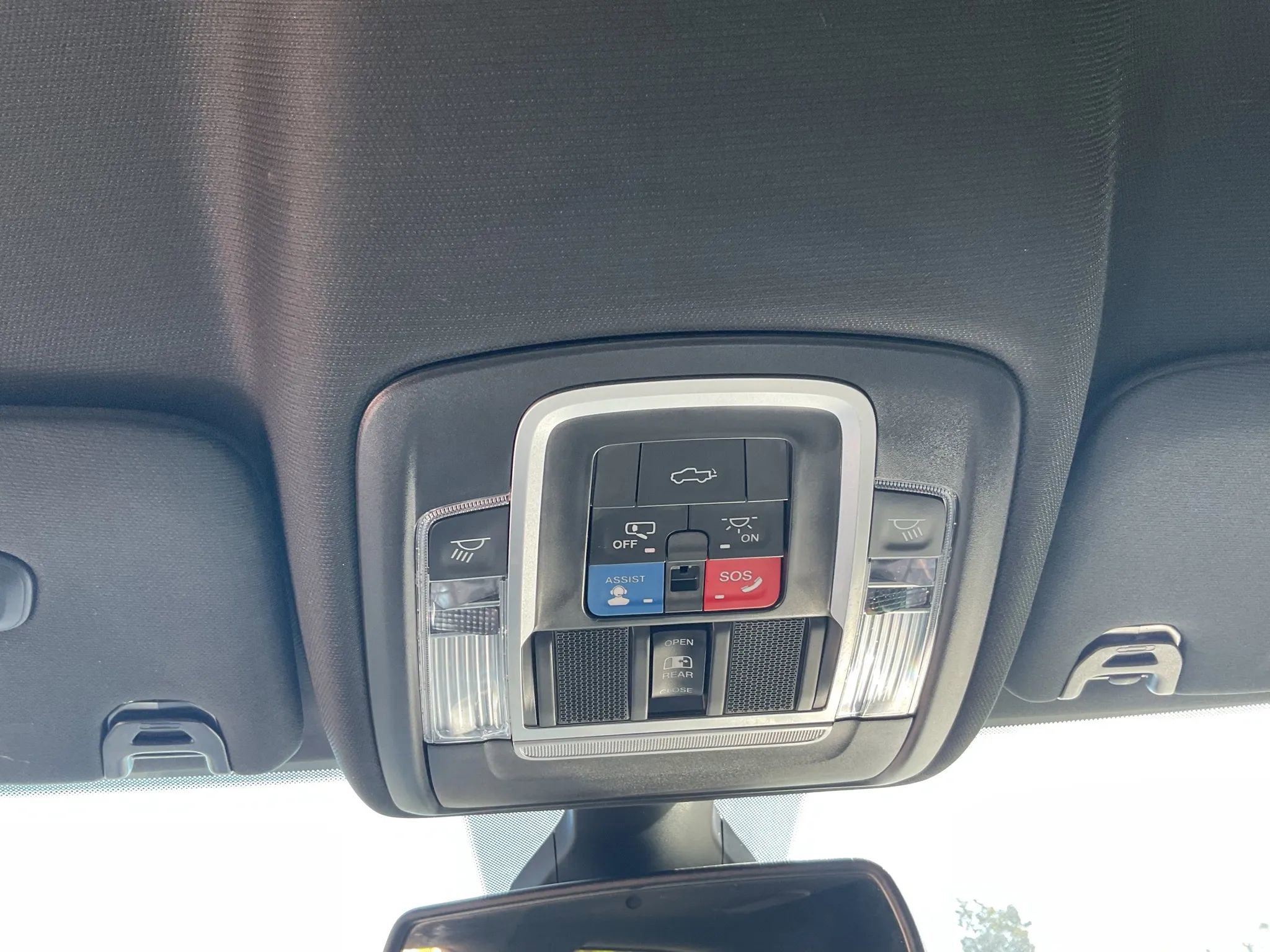 Used 2020 RAM 2500 Laramie image 35