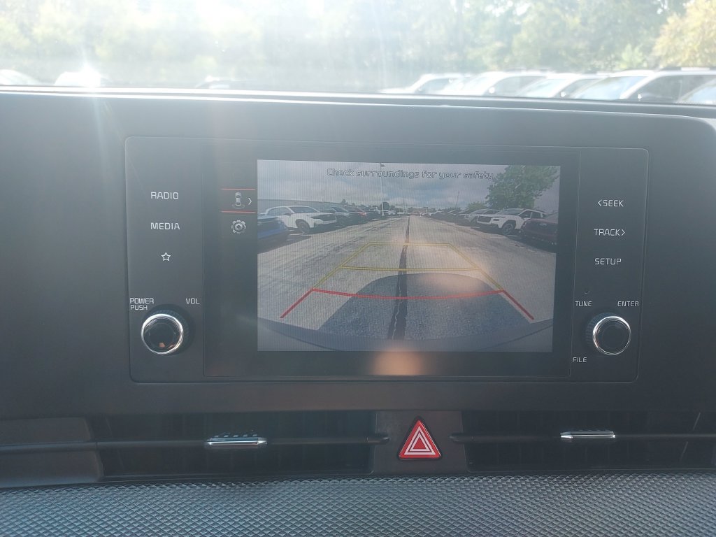 Used 2023 Kia Sportage LX FWD image 16