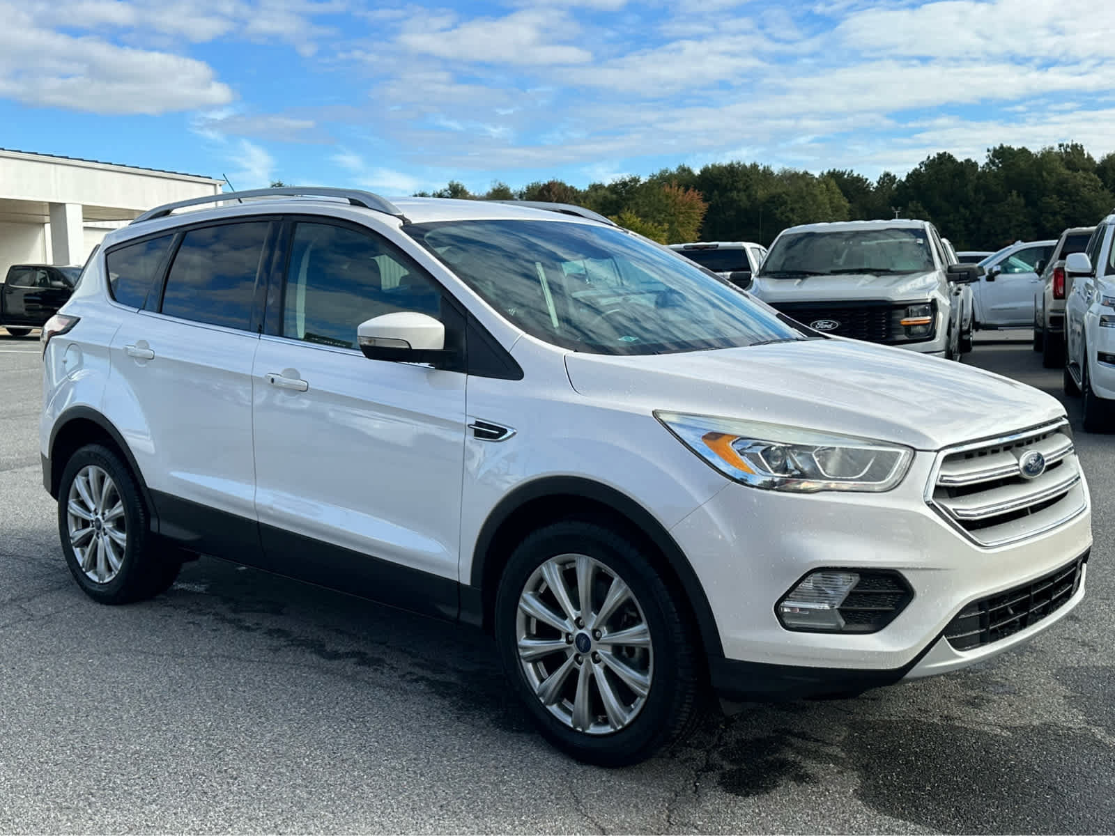 Used 2017 Ford Escape Titanium AWD/4WD image 5