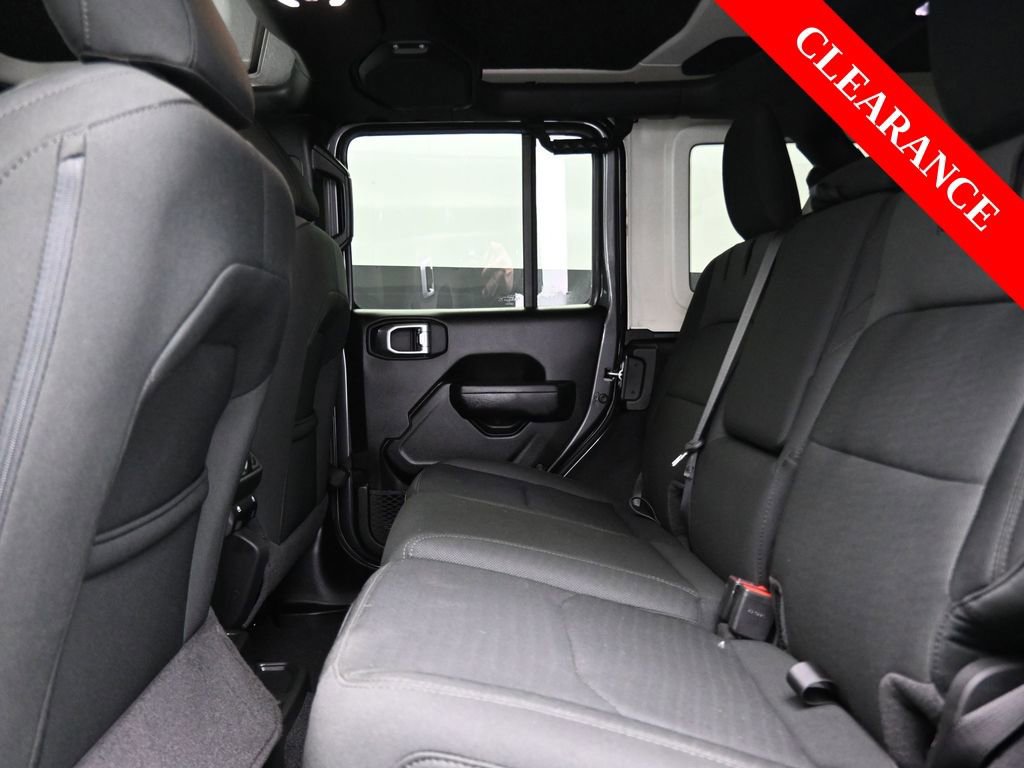 Used 2023 Jeep Wrangler Unlimited image 14