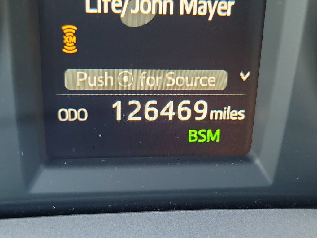 Used 2017 Toyota RAV4 SE FWD image 24