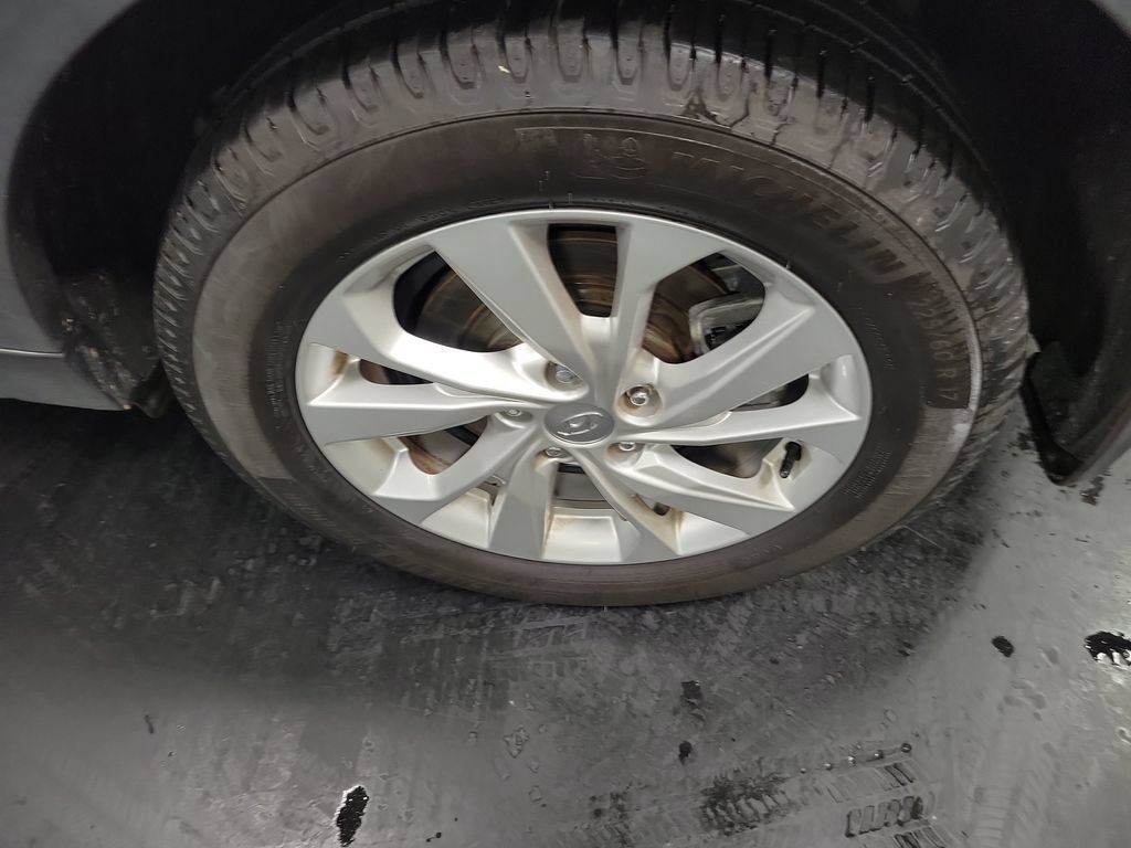 Used 2019 Hyundai Tucson Value AWD/4WD image 13