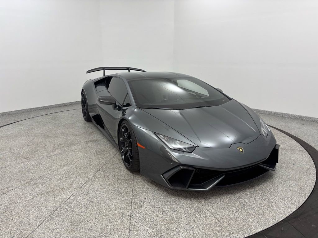 Used 2015 Lamborghini Huracan LP 610-4 image 24