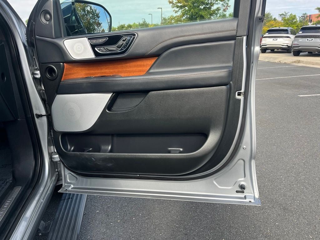 Certified 2023 Lincoln Navigator L Black Label AWD/4WD image 24