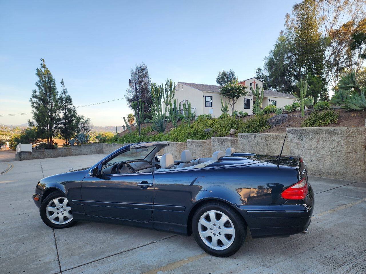 Used 2002 Mercedes-Benz CLK 320 Cabriolet image 7