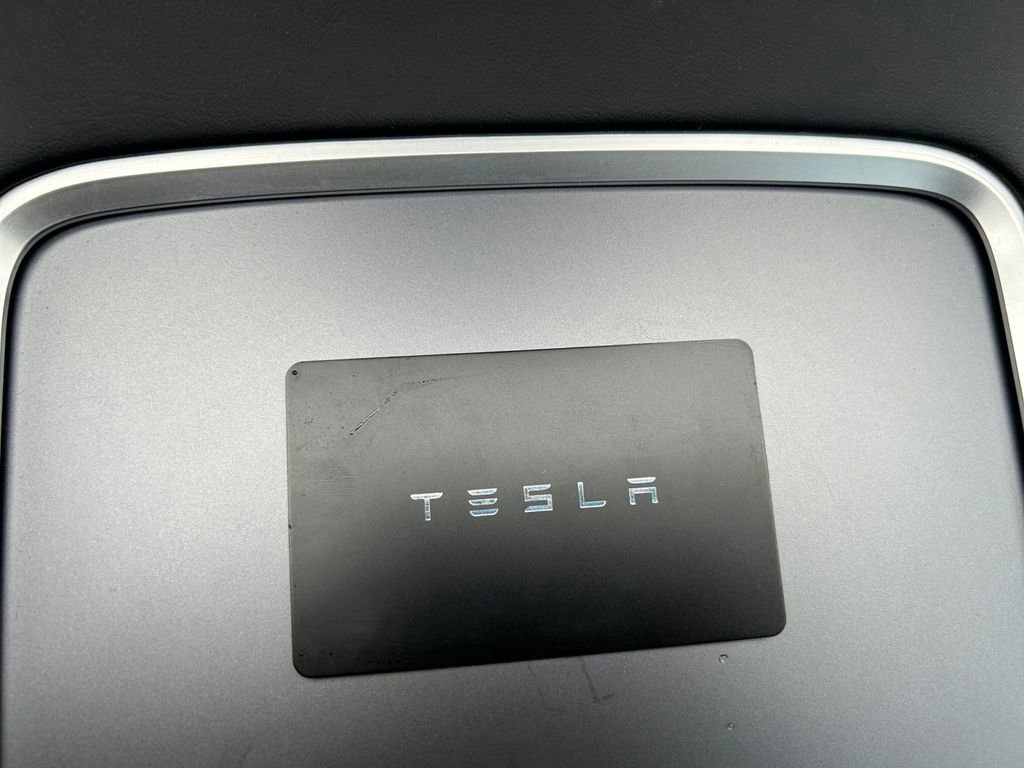 Used 2022 Tesla Model 3 Long Range AWD/4WD image 33