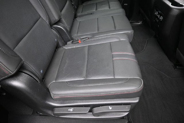 Used 2024 Chevrolet Suburban RST w/ Luxury Package AWD/4WD image 30