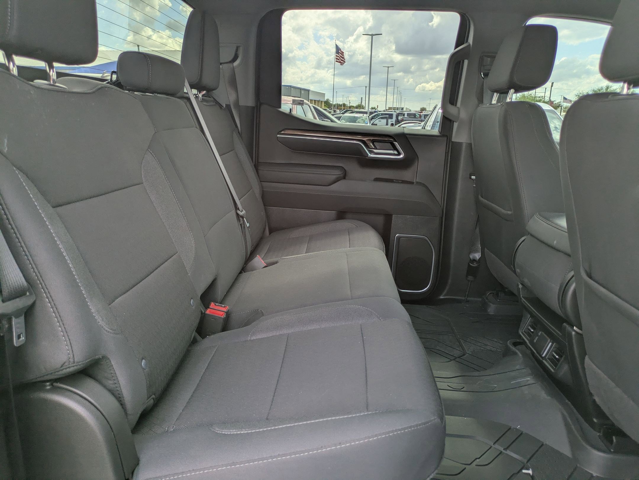 Used 2025 Chevrolet Silverado 1500 LT image 26