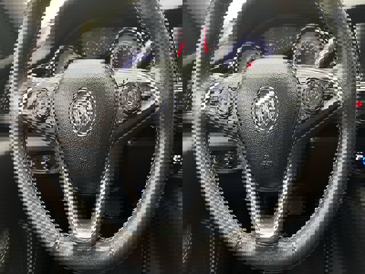 Used 2018 Buick Regal Preferred w/ Driver Confidence Package #1 image 15