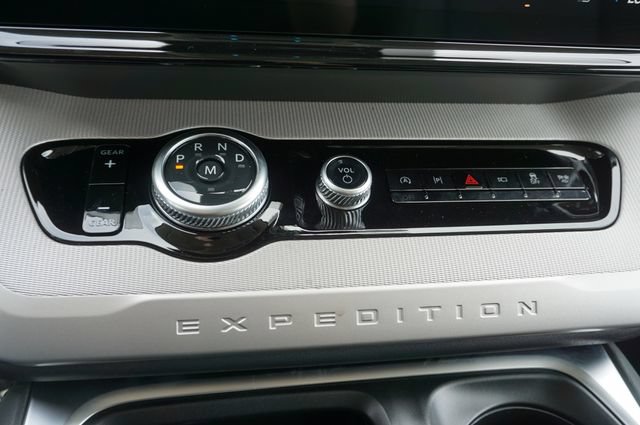 New 2027 Ford Expedition Active RWD image 34
