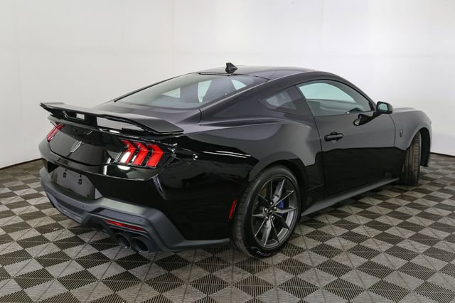 Used 2025 Ford Mustang Dark Horse image 12