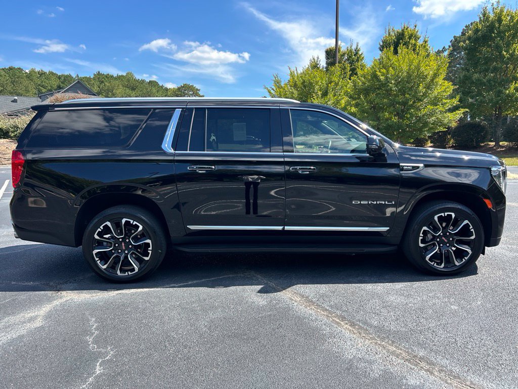 Used 2023 GMC Yukon XL Denali w/ Max Trailering Package AWD/4WD image 26