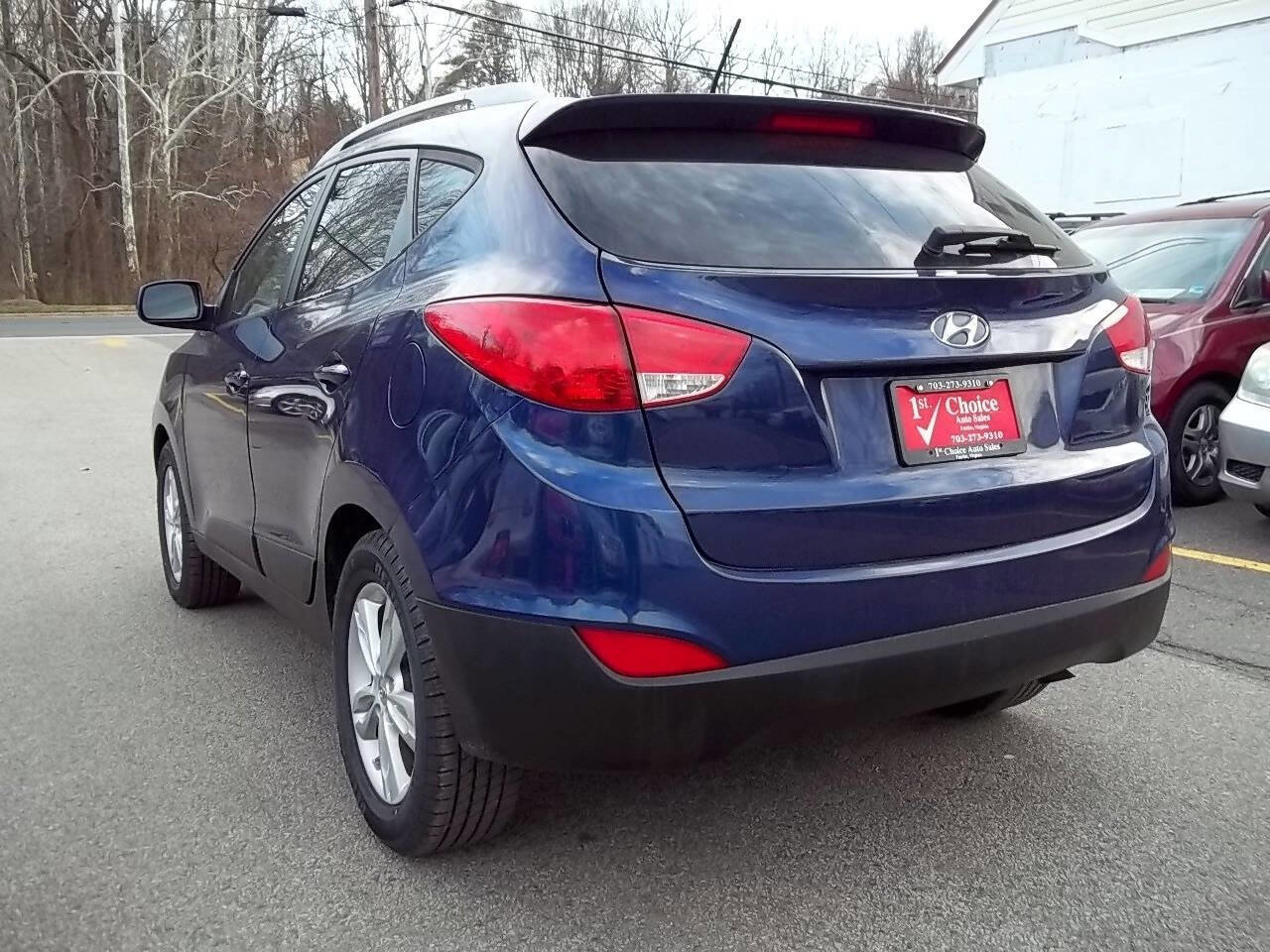 Used 2010 Hyundai Tucson GLS w/ Popular Equipment Pkg 2 AWD/4WD image 3