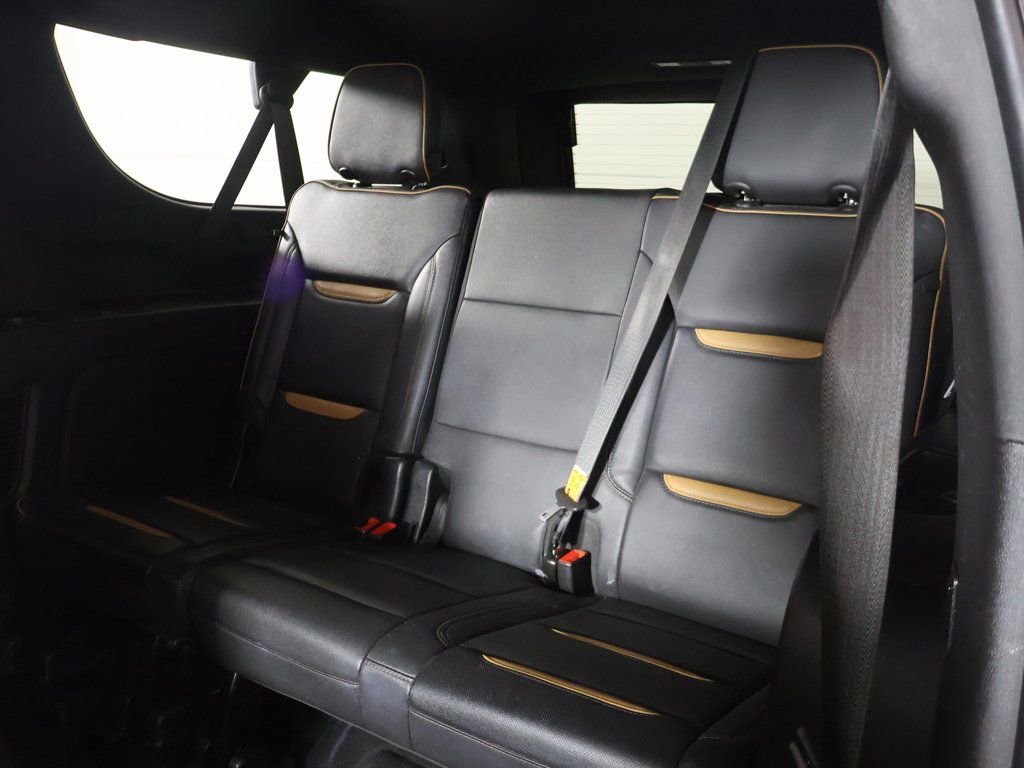 Used 2023 GMC Yukon XL AT4 w/ AT4 Premium Plus Package AWD/4WD image 42