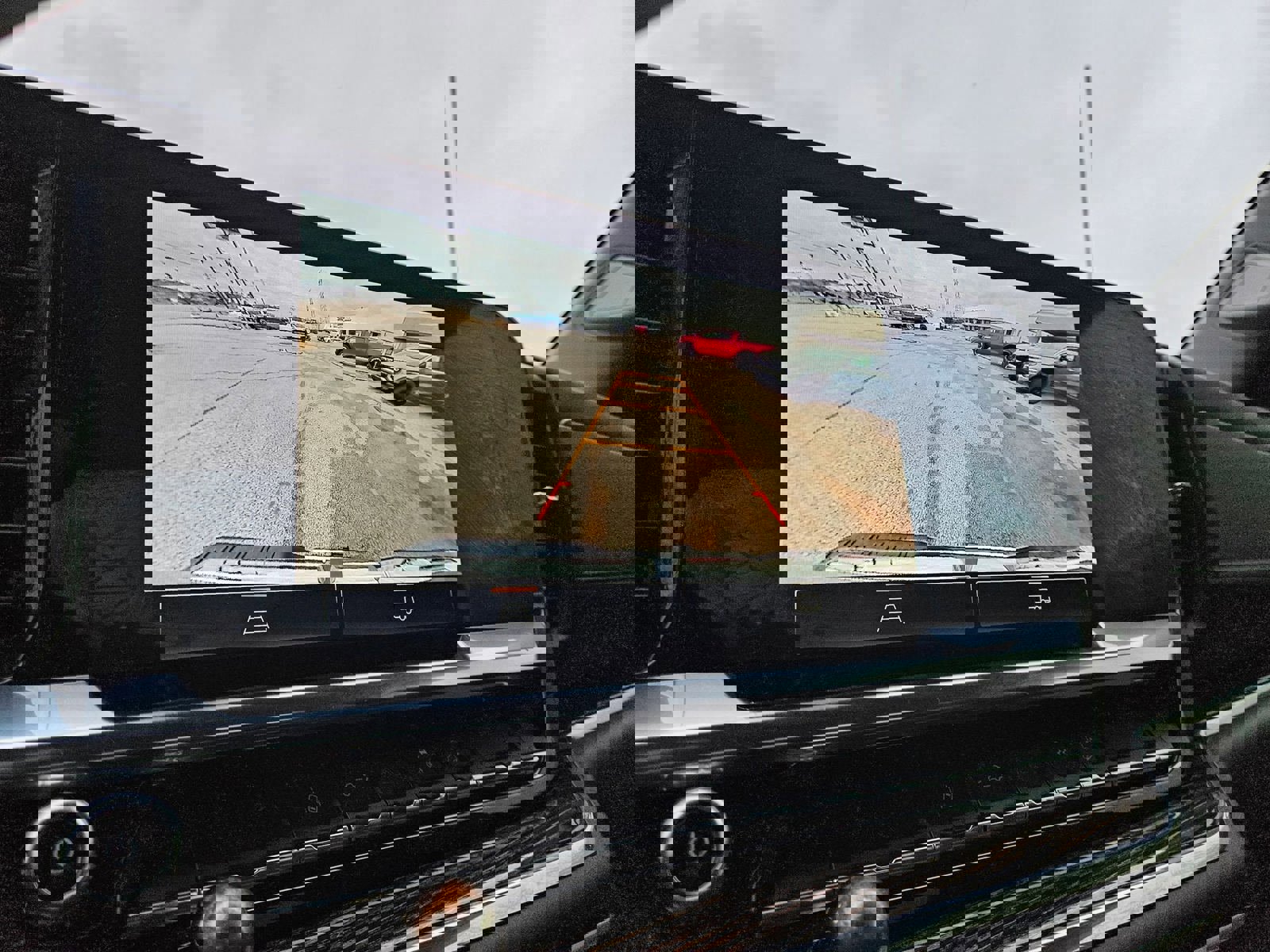 Used 2025 GMC Sierra 2500 SLE w/ SLE Convenience Package image 17