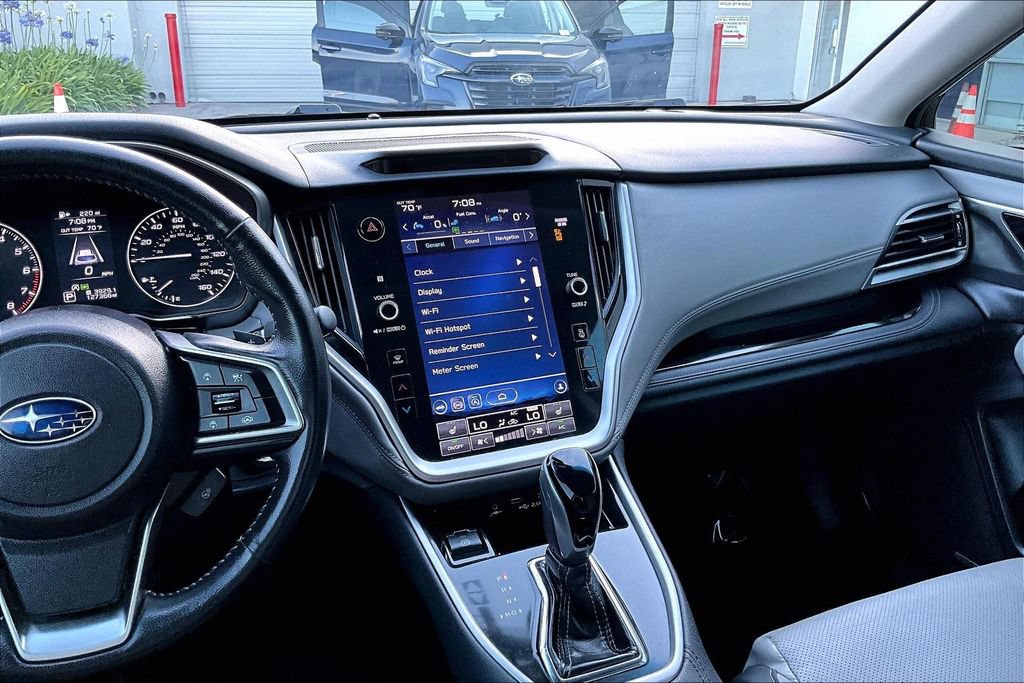 Used 2022 Subaru Outback Limited AWD/4WD image 9