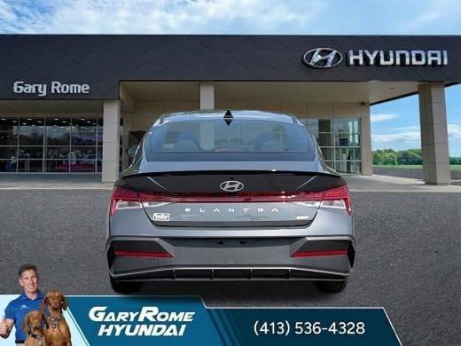 Certified 2025 Hyundai Elantra SEL FWD image 13