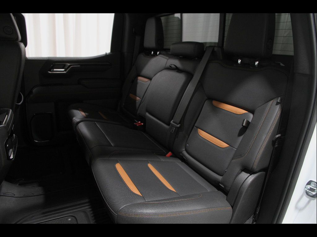 Used 2023 GMC Sierra 1500 AT4 w/ AT4 Premium Package AWD/4WD image 21