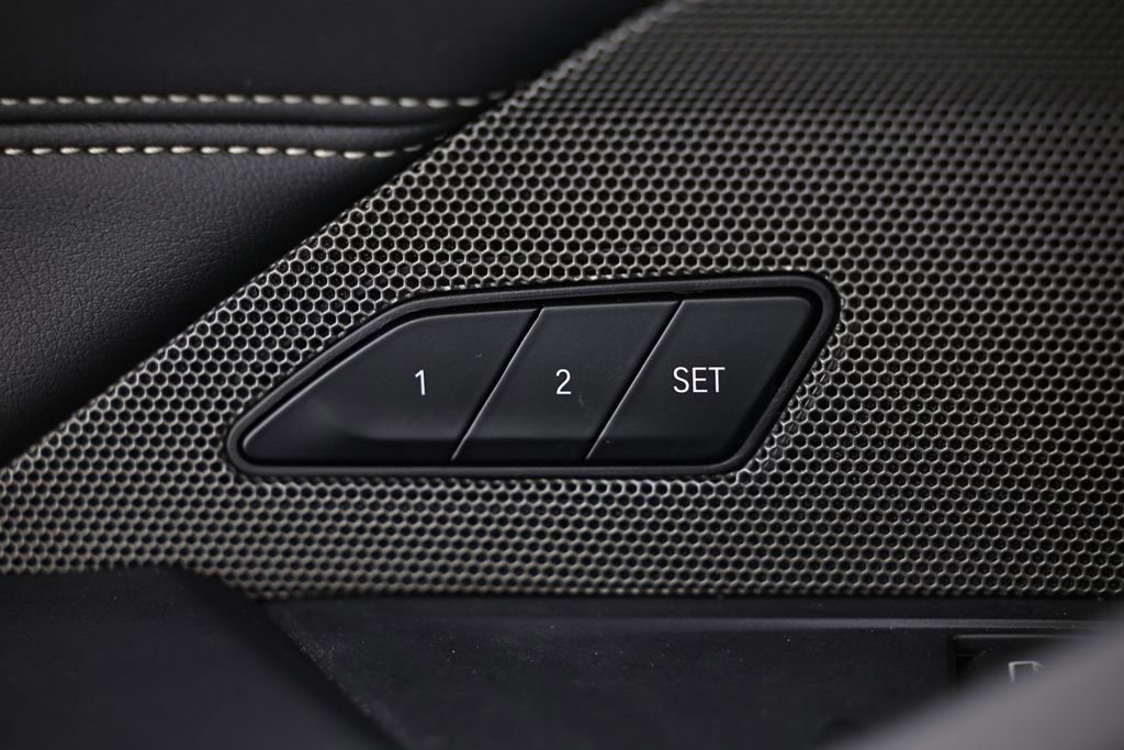 Used 2023 BMW M4 Coupe w/ Executive Package RWD image 18
