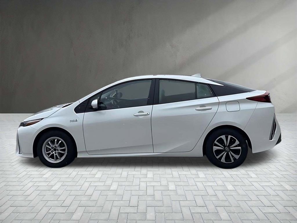 Used 2018 Toyota Prius Prime Premium image 4