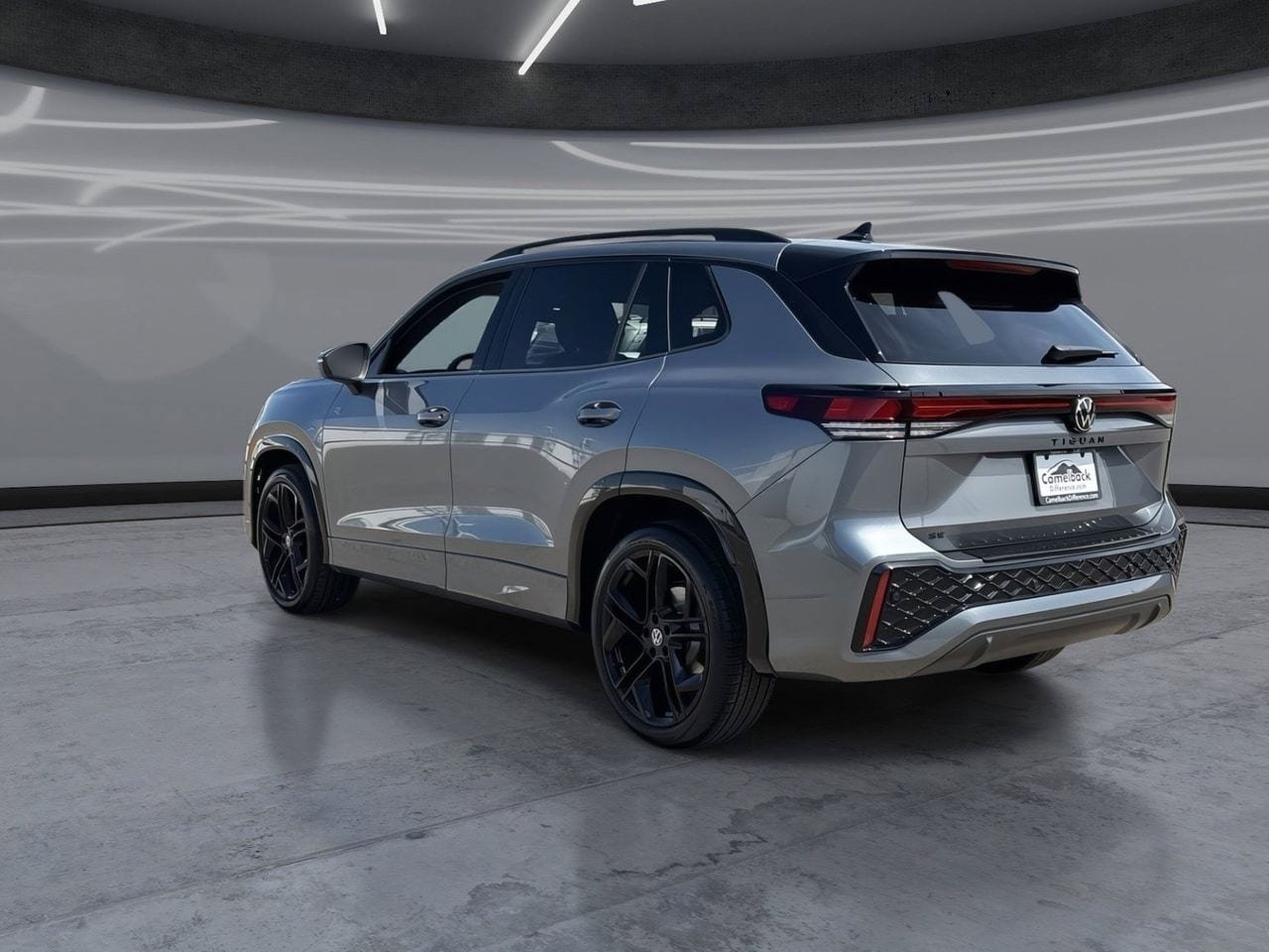 New 2026 Volkswagen Tiguan SE R-Line FWD image 4