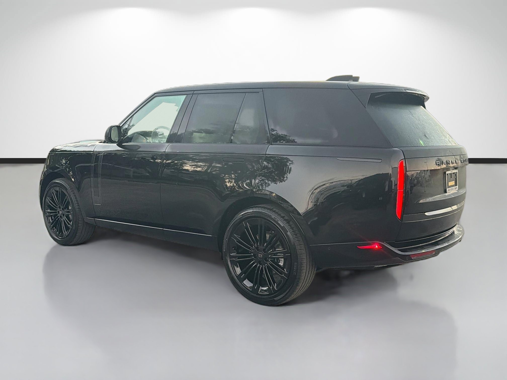 New 2027 Land Rover Range Rover SE AWD/4WD image 3