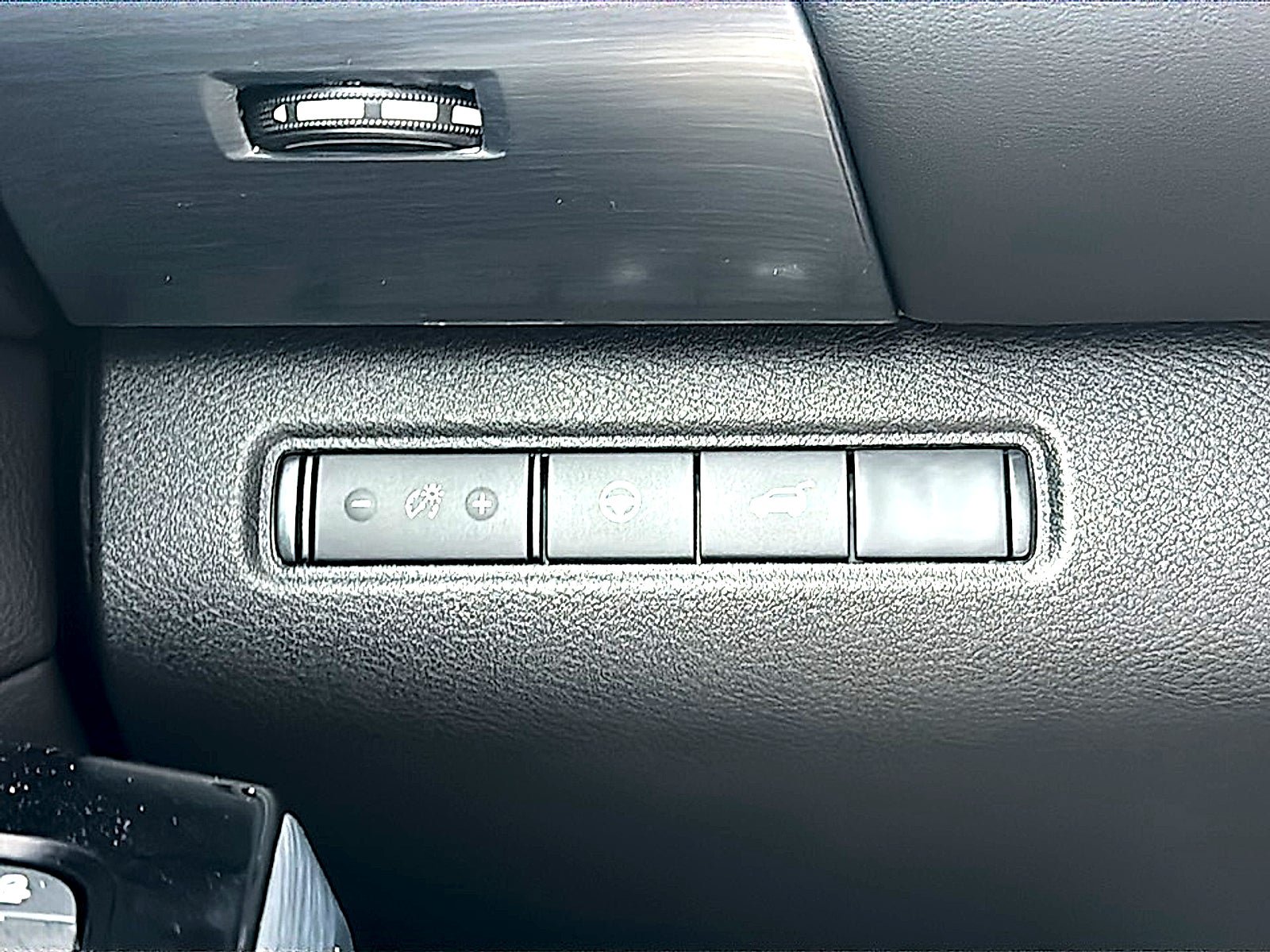 New 2026 Nissan Pathfinder SL w/ SL Premium Package FWD image 27
