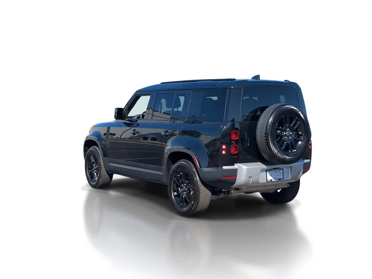 Used 2025 Land Rover Defender 110 S AWD/4WD image 6
