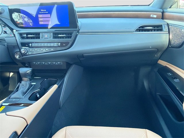 New 2025 Lexus ES 350 Ultra Luxury image 18
