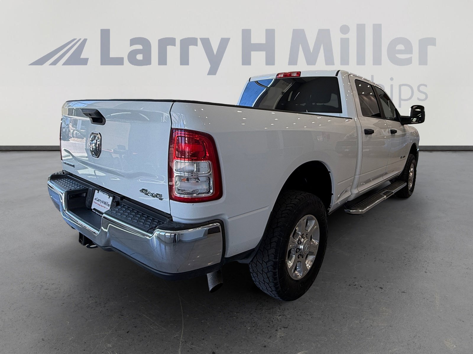 Used 2024 RAM 2500 Big Horn AWD/4WD image 5