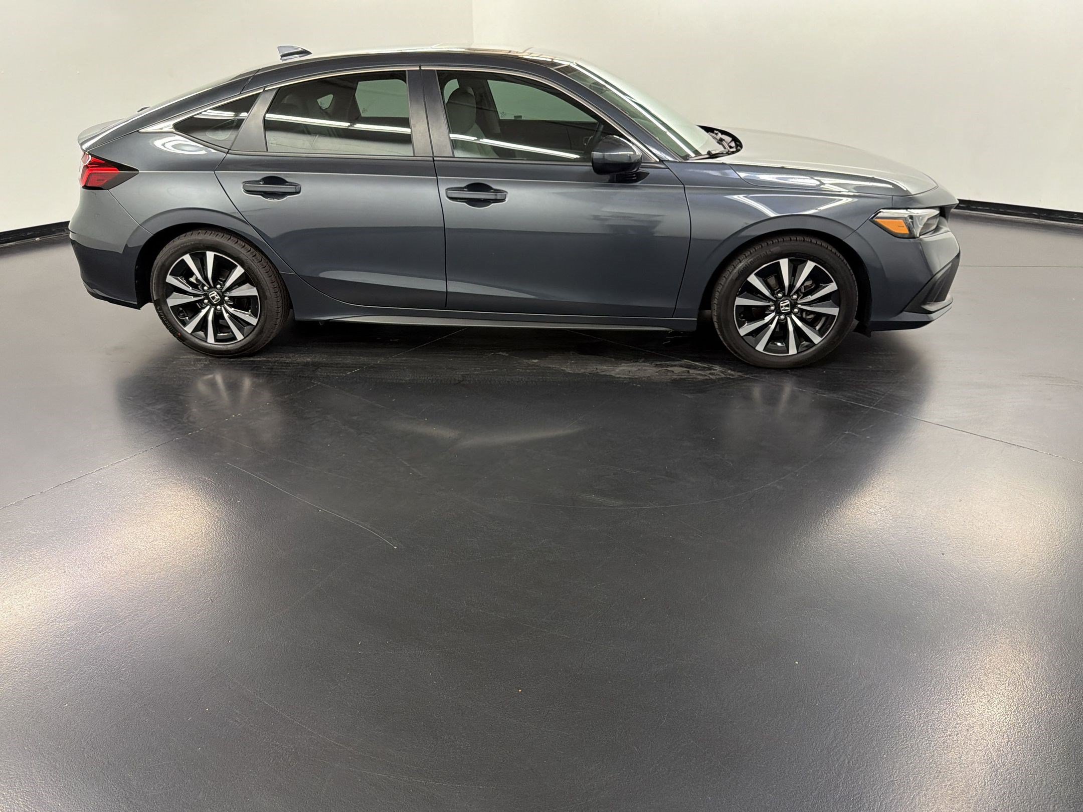 Certified 2024 Honda Civic EX-L image 8