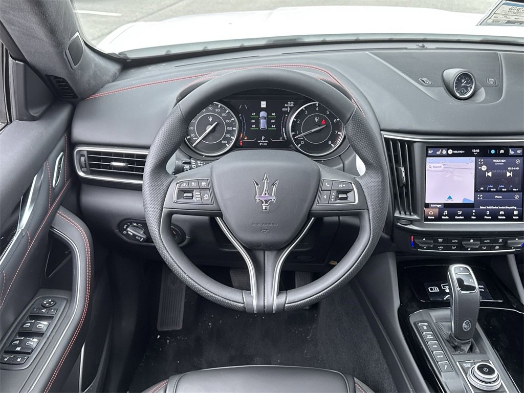 New 2024 Maserati Levante GT Ultima image 10