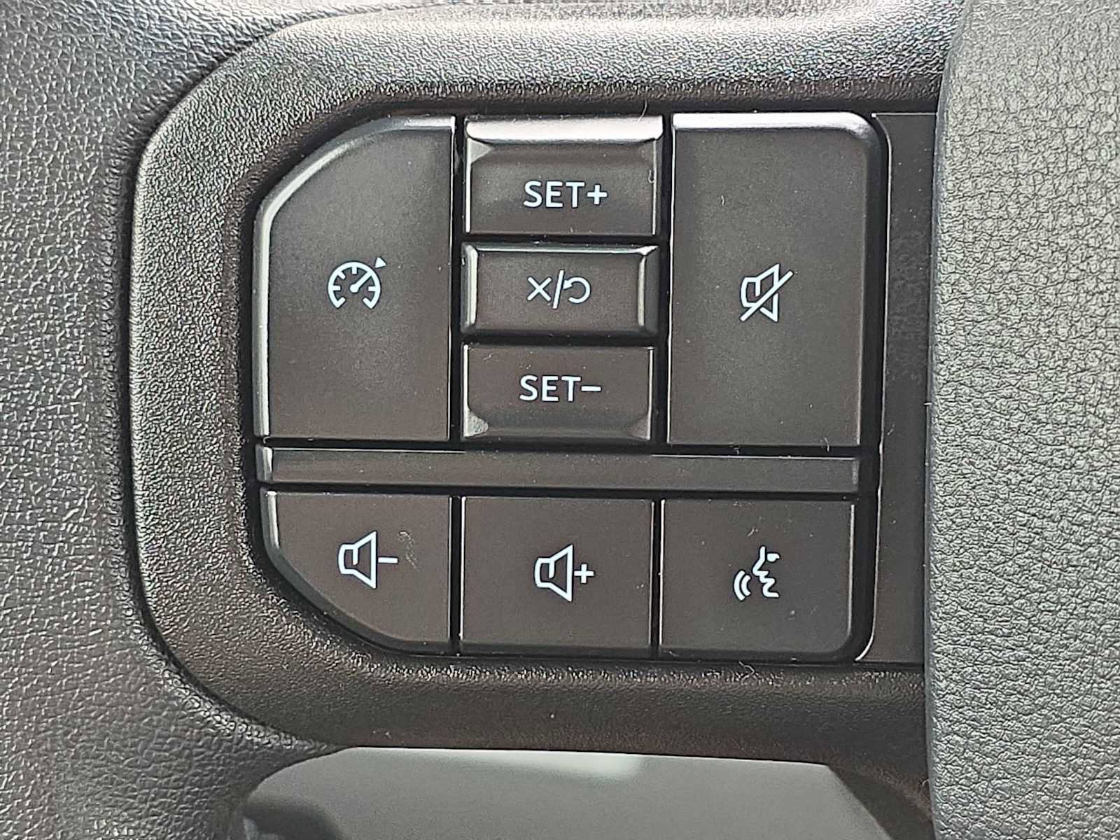 Used 2025 Ford F250 XLT image 27