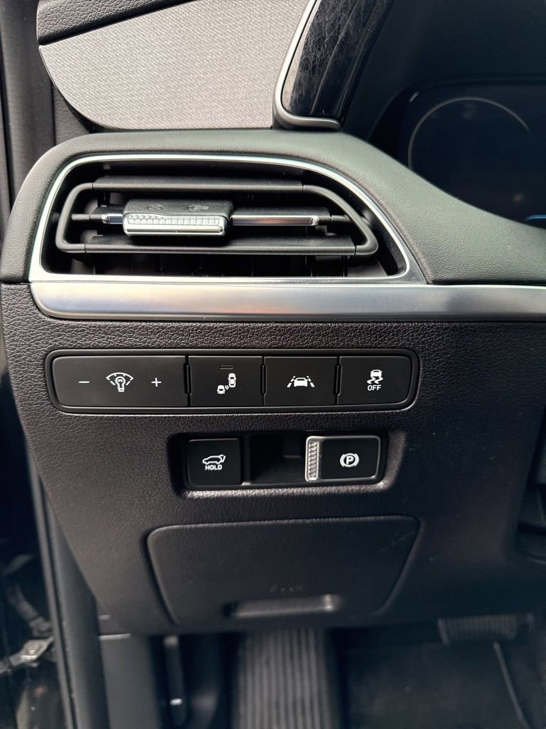 Used 2022 Hyundai Palisade Calligraphy image 13