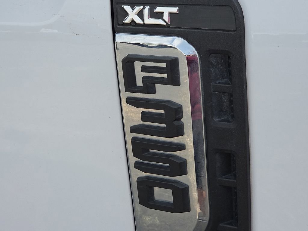 Certified 2024 Ford F350 XLT image 12