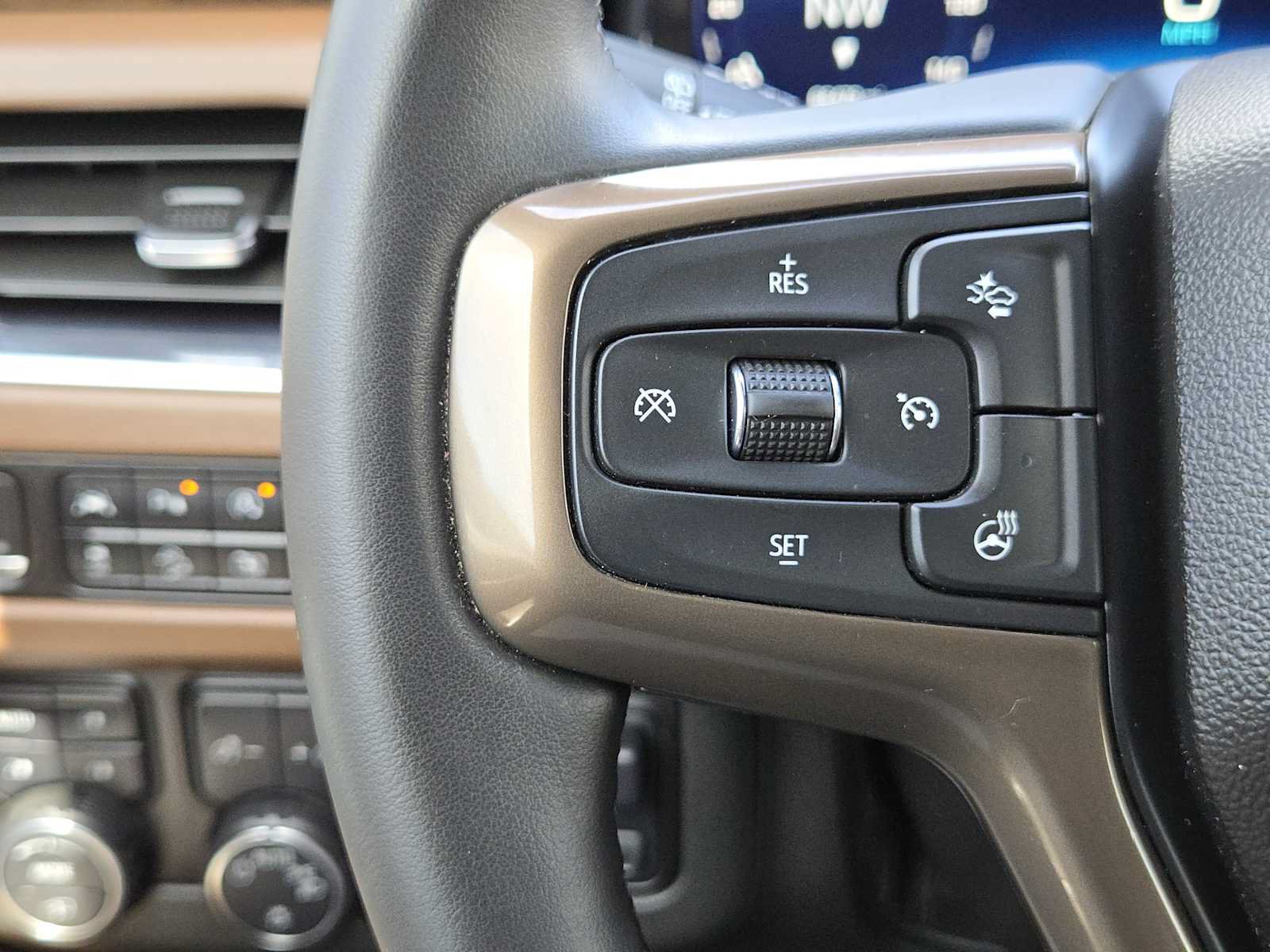 Certified 2023 Chevrolet Tahoe High Country AWD/4WD image 28