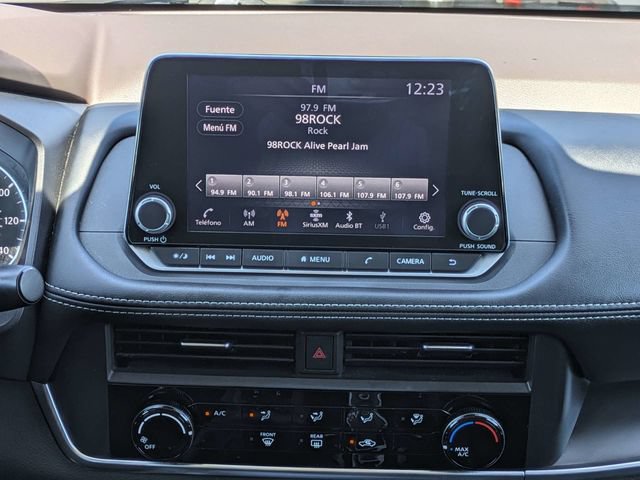 Used 2023 Nissan Rogue S AWD/4WD image 19
