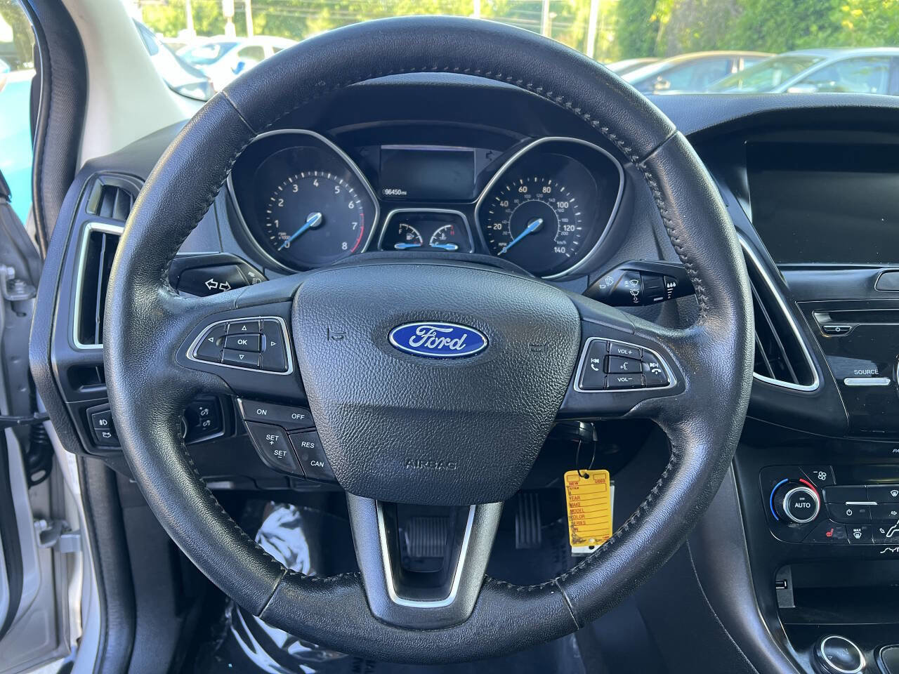 Used 2017 Ford Focus SEL w/ Cold Weather Package FWD image 14