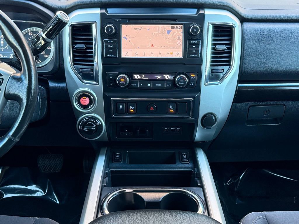 Used 2019 Nissan Titan SV w/ SV Convenience Package image 27